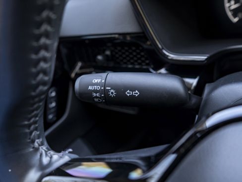 Used 2023 Honda CR-V EX-L image 32