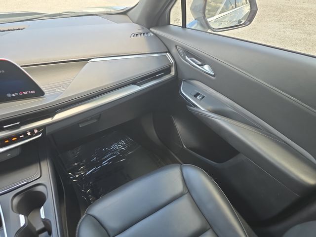 Used 2025 Cadillac XT4 Premium Luxury FWD image 12