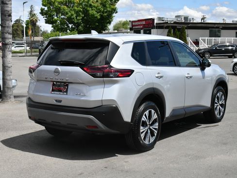 Used 2022 Nissan Rogue SV AWD/4WD image 8