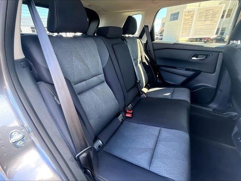Used 2025 Nissan Rogue SV AWD/4WD image 24