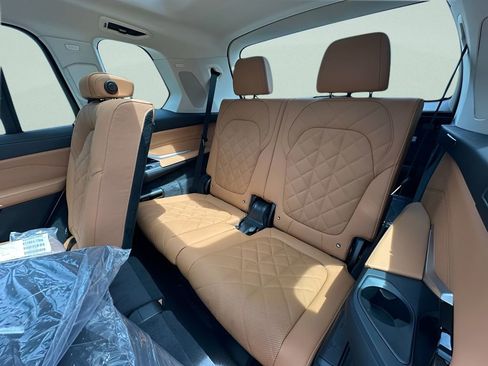 New 2026 BMW X7 xDrive40i AWD/4WD image 23