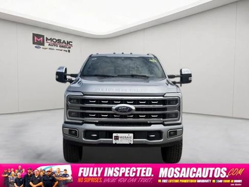 Used 2023 Ford F250 Platinum AWD/4WD image 2