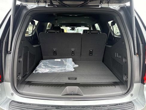 Used 2026 GMC Yukon XL Elevation image 9