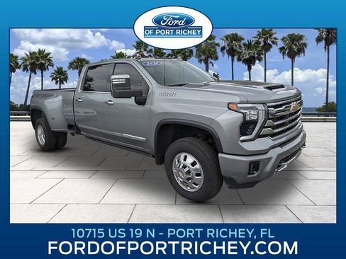 Used 2024 Chevrolet Silverado 3500 High Country w/ High Country Premium Package AWD/4WD image 1