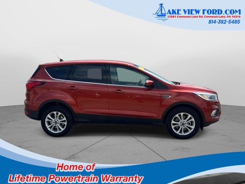 Used 2019 Ford Escape SE AWD/4WD image 2