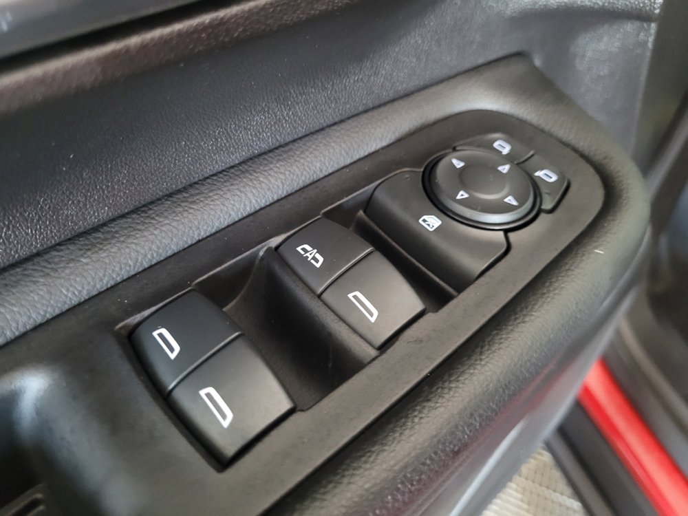 Used 2024 GMC Terrain SLE FWD image 27
