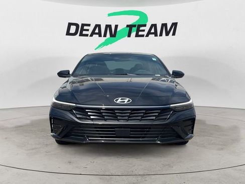 New 2026 Hyundai Elantra SEL Sport Premium FWD image 2