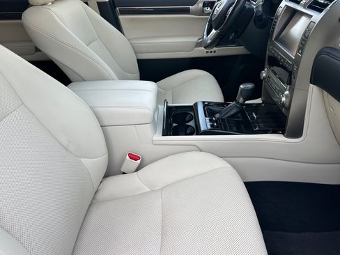 Used 2021 Lexus GX 460 Premium w/ Premium Plus Package AWD/4WD image 30