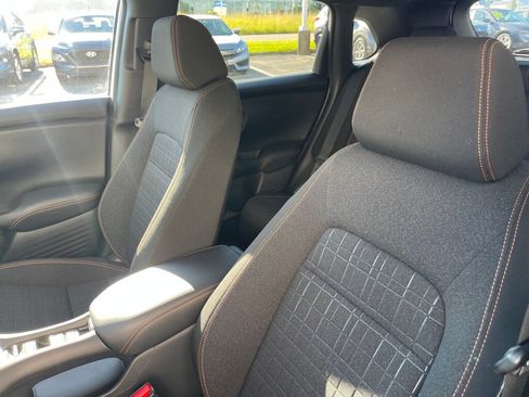 Used 2024 Honda HR-V Sport image 6