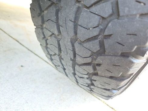 Used 2019 Jeep Cherokee Trailhawk AWD/4WD image 74