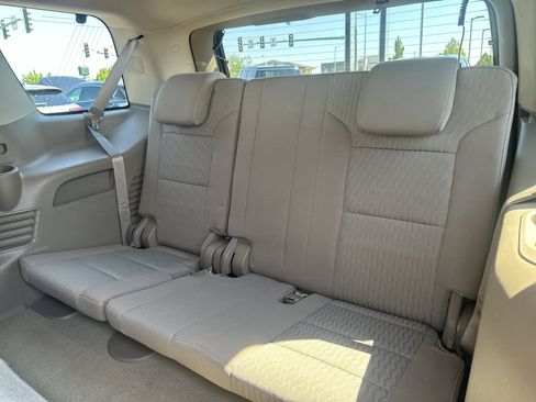 Used 2015 GMC Yukon SLE w/ Driver Alert Package AWD/4WD image 19