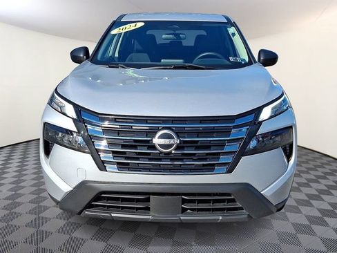 Used 2024 Nissan Rogue S FWD image 2