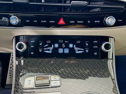 Certified 2026 Genesis GV70 3.5T Sport Prestige image 21