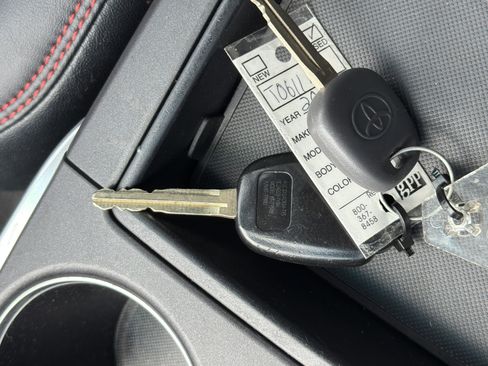 Used 2015 Toyota Camry SE FWD image 34