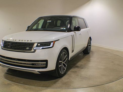 New 2026 Land Rover Range Rover Long Wheelbase SE AWD/4WD image 1