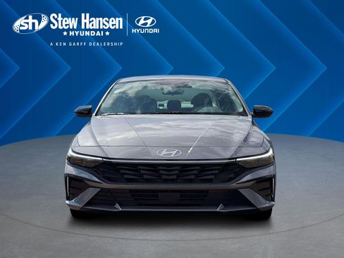New 2026 Hyundai Elantra SEL Sport Premium image 13