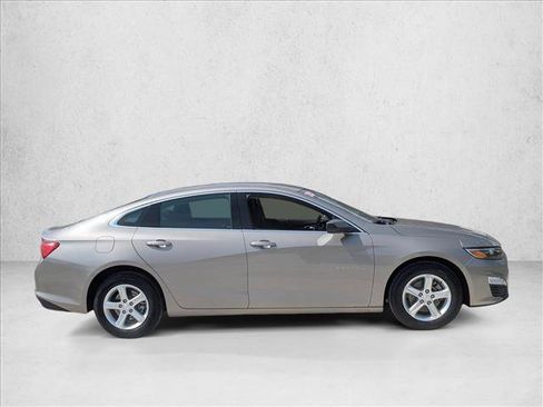 Used 2023 Chevrolet Malibu LT image 4