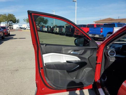 New 2026 Chevrolet Trax LT w/ Driver Confidence Package image 16