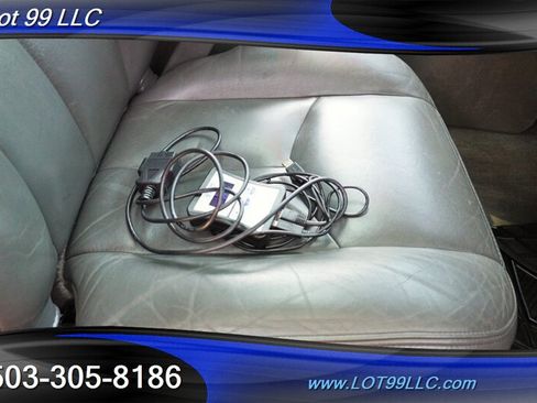 Used 2005 Chevrolet Silverado 2500 LT w/ Heavy-Duty Power Package AWD/4WD image 38