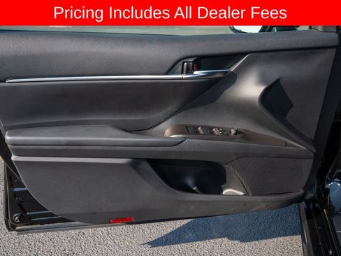 Used 2024 Toyota Camry SE FWD image 11