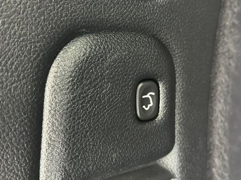 Used 2024 Dodge Durango GT image 38