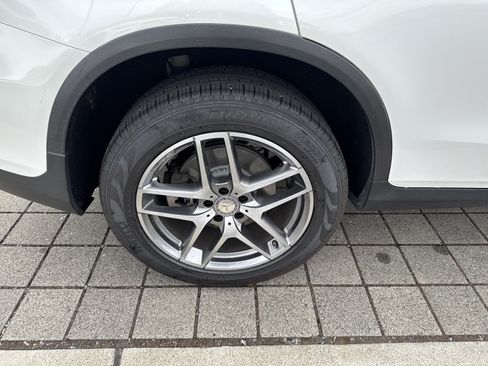 Used 2016 Mercedes-Benz GLC 300 image 11