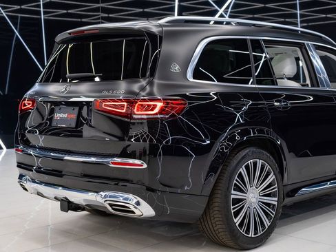 Used 2022 Mercedes-Benz Maybach GLS 600 4MATIC image 16