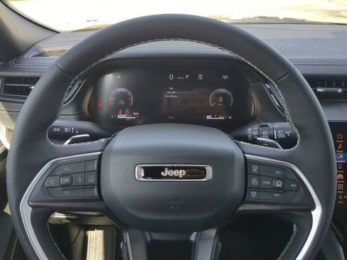 New 2026 Jeep Grand Cherokee L 4WD image 34