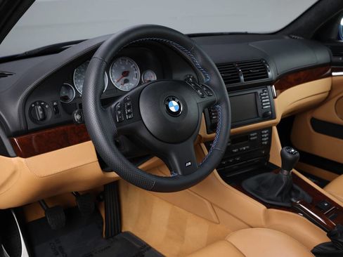 Used 2002 BMW M5 image 69