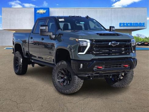 New 2026 Chevrolet Silverado 2500 LT w/ Trail Boss Package AWD/4WD image 1