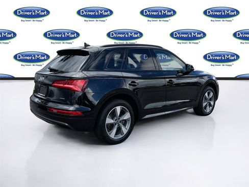 Used 2020 Audi Q5 2.0T Premium w/ Titanium Sport Package image 7