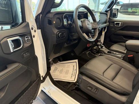 New 2025 Jeep Wrangler Unlimited Rubicon 392 image 17