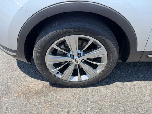 Used 2018 Ford Explorer Limited FWD image 16