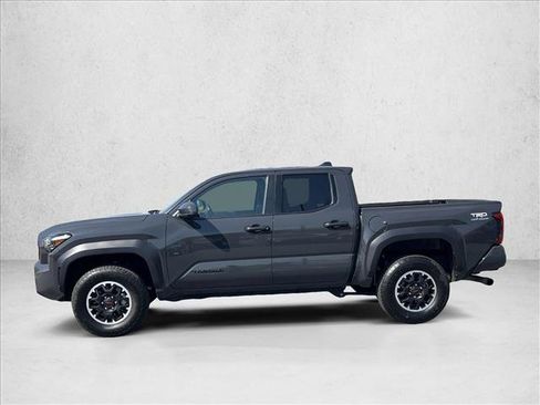 Used 2025 Toyota Tacoma TRD Off-Road image 8