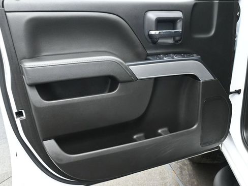 Used 2018 Chevrolet Silverado 1500 LT w/ Rally 2 Edition image 10