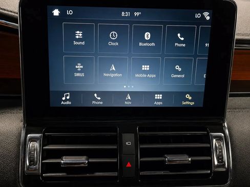 Used 2019 Lincoln Navigator L Reserve w/ Cargo Package AWD/4WD image 39