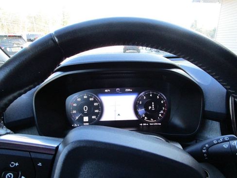 Used 2020 Volvo XC40 T5 Inscription w/ Protection Package Premier image 9