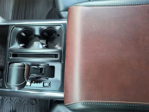 Used 2023 Ford F150 Lariat w/ Equipment Group 502A High image 21