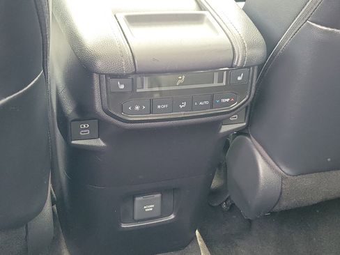 Certified 2024 Toyota Grand Highlander Limited image 16