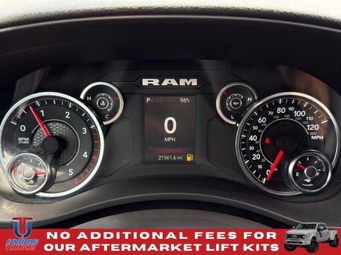 Used 2024 RAM 3500 Tradesman w/ Chrome Appearance Group AWD/4WD image 38