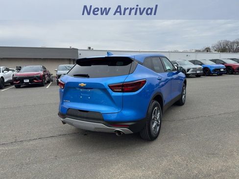 Certified 2025 Chevrolet Blazer LT image 3