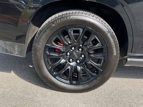 Used 2023 GMC Yukon Denali Ultimate AWD/4WD image 33