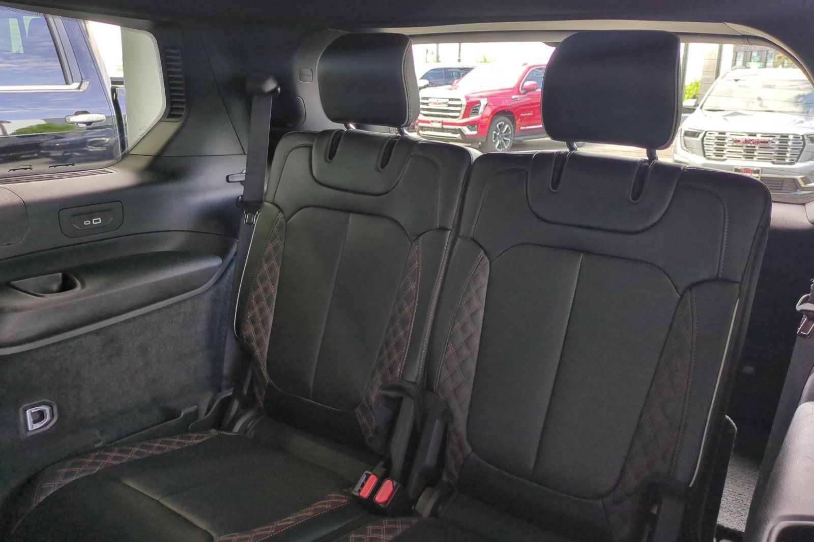 Used 2024 Jeep Grand Cherokee L Summit w/ Advanced Protech Group IV AWD/4WD image 17