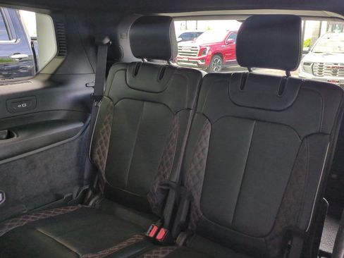 Used 2024 Jeep Grand Cherokee L Summit w/ Advanced Protech Group IV AWD/4WD image 17