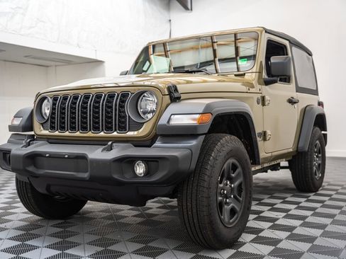 Used 2026 Jeep Wrangler Sport AWD/4WD image 3