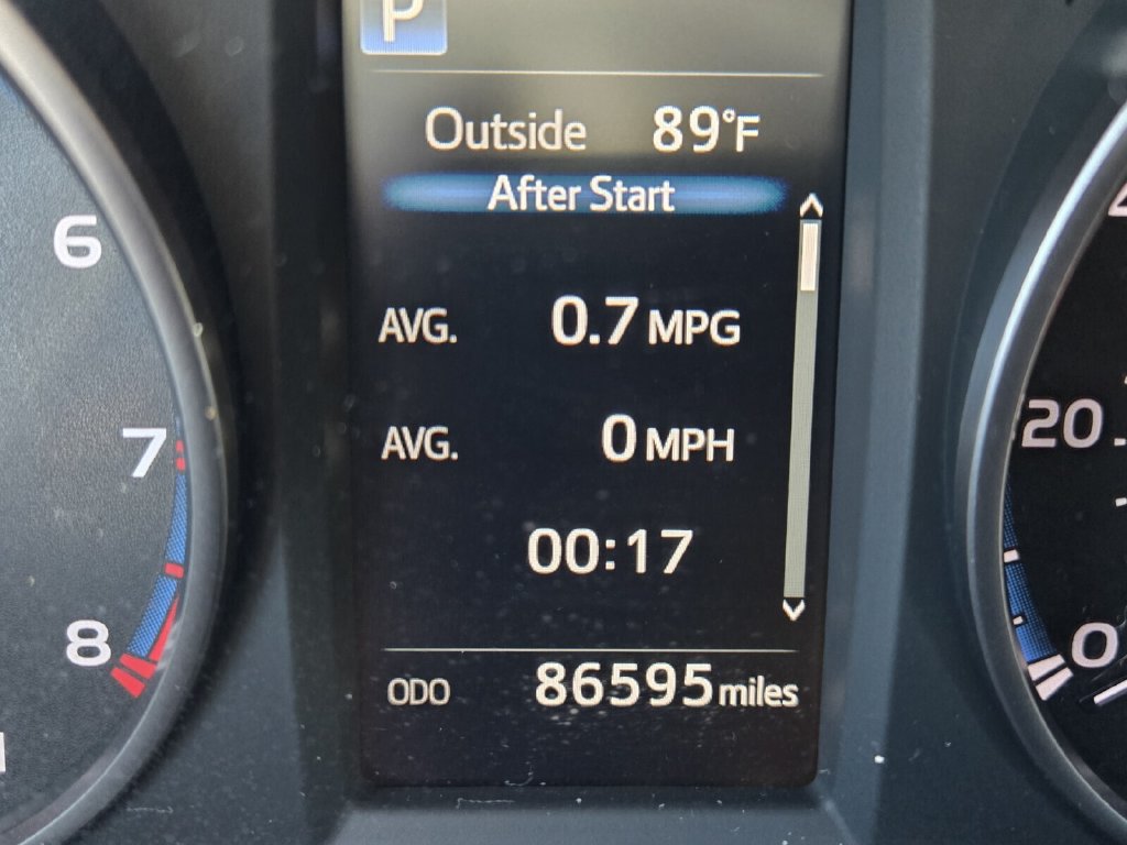 Used 2017 Toyota RAV4 LE FWD image 24