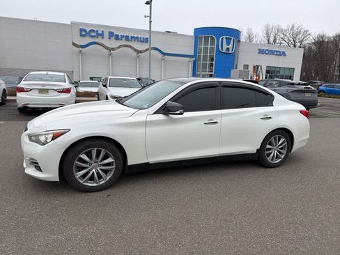 Used 2016 INFINITI Q50 Premium w/ 2.0T Premium Plus Package image 6