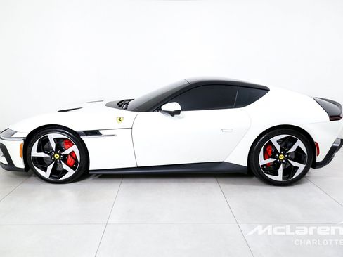 Used 2025 Ferrari 12Cilindri RWD image 5