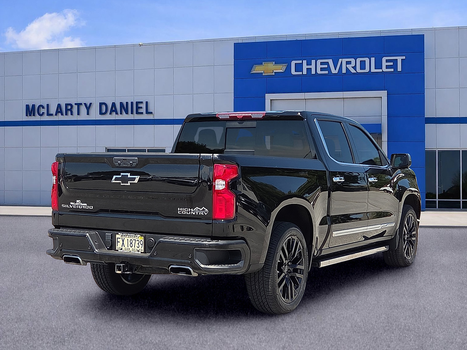 Used 2025 Chevrolet Silverado 1500 High Country AWD/4WD image 5