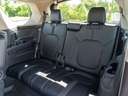 Used 2024 Honda Pilot EX-L image 19